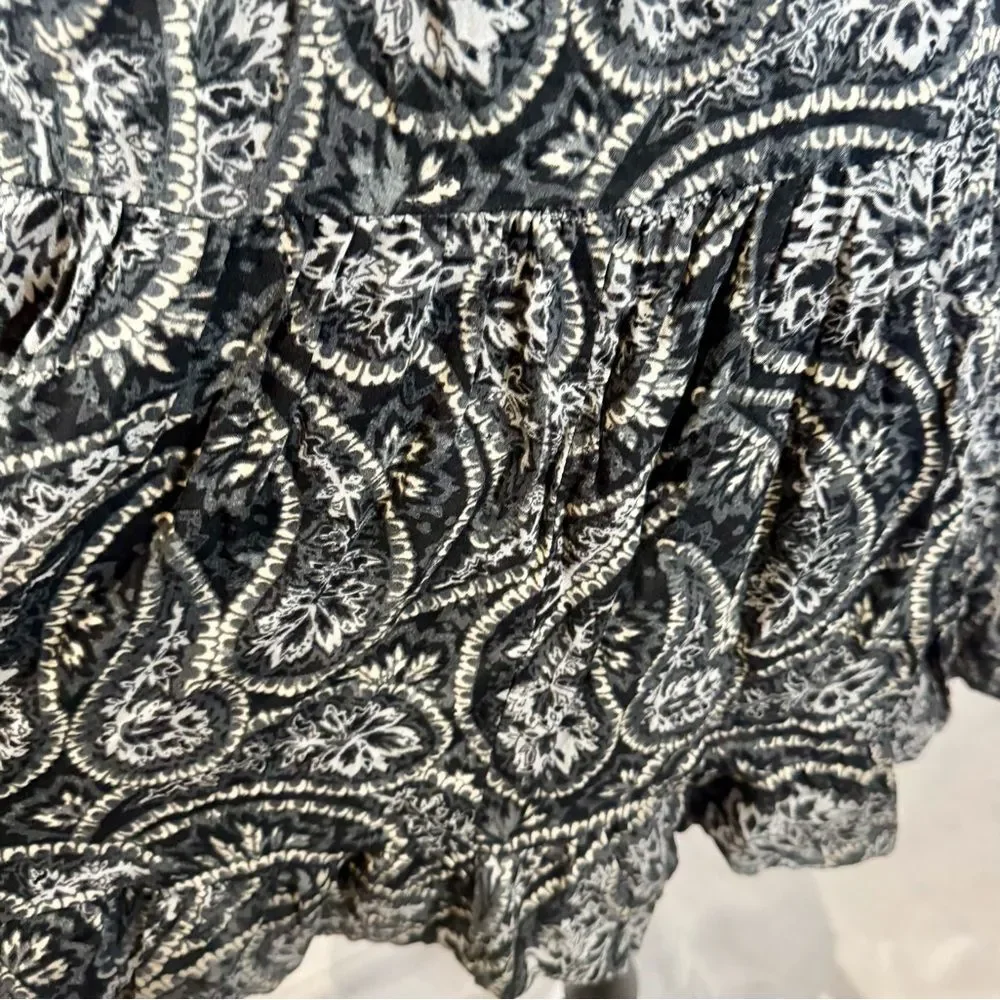 Gray black and mocha paisley print tiered babydoll dress size XS